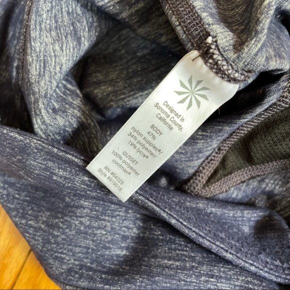 Athleta I Odyssey Chaturanga Legging Size ST - Picture 5 of 5